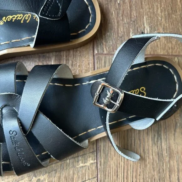 Black Original *Salt Water Sandals* | Water-Friendly | *Women's 6 / Hoy 4* | EUC - Picture 8 of 12